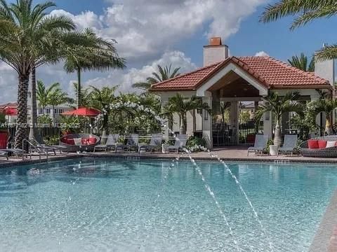 Activo con contrato: $1,650 (1 camas, 1 baños, 2312 Pies cuadrados)