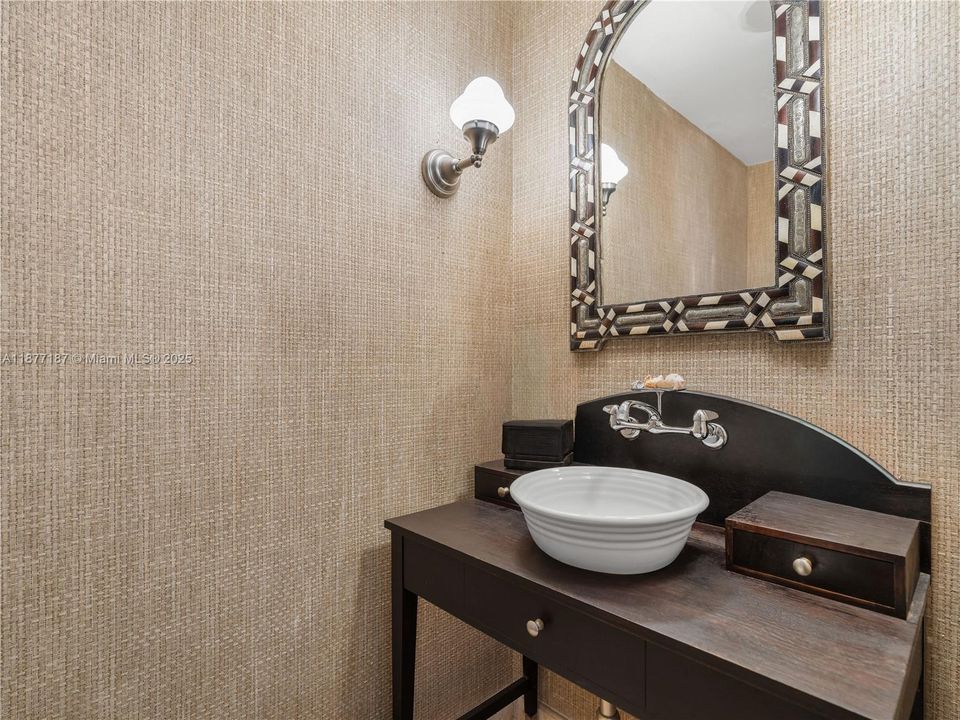 待售: $23,995,000 (6 贝兹, 6 浴室, 7160 平方英尺)