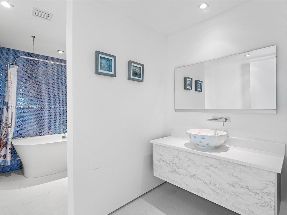 待售: $23,995,000 (6 贝兹, 6 浴室, 7160 平方英尺)