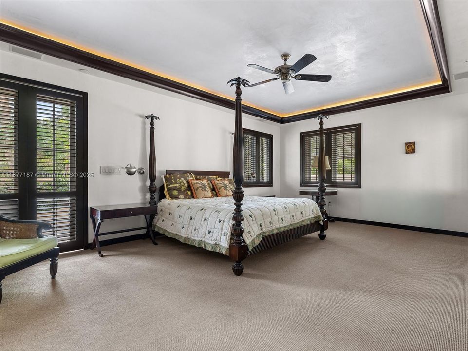 待售: $23,995,000 (6 贝兹, 6 浴室, 7160 平方英尺)