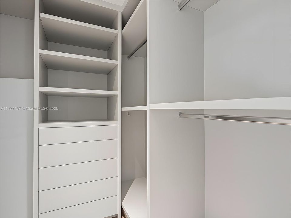 待售: $23,995,000 (6 贝兹, 6 浴室, 7160 平方英尺)