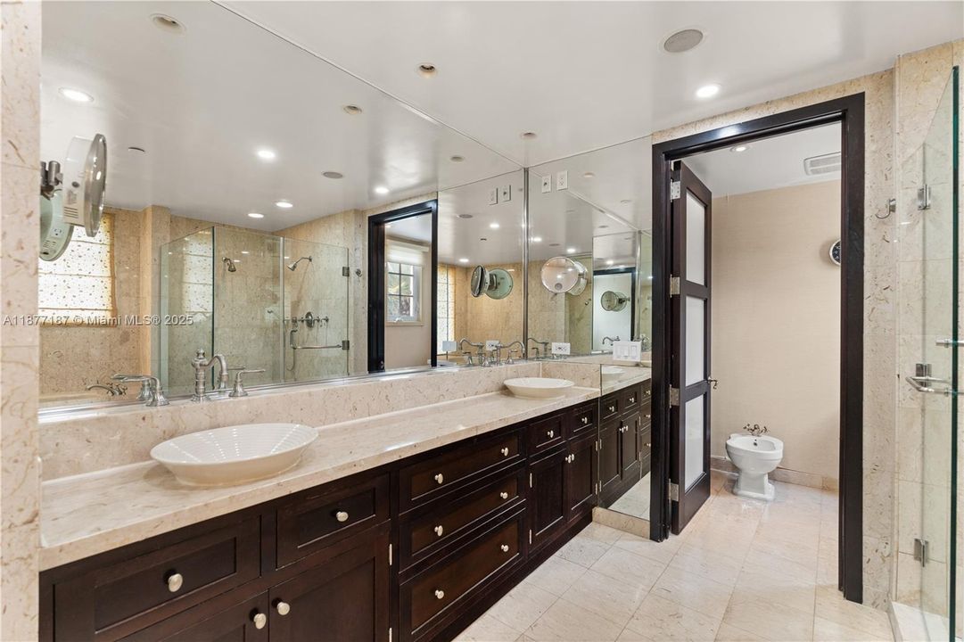 待售: $23,995,000 (6 贝兹, 6 浴室, 7160 平方英尺)