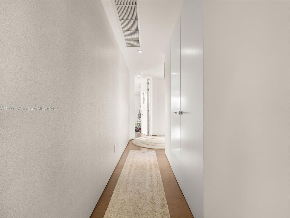 待售: $23,995,000 (6 贝兹, 6 浴室, 7160 平方英尺)