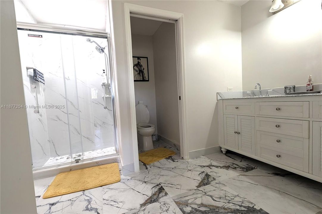 En Renta: $2,000 (3 camas, 2 baños, 1752 Pies cuadrados)