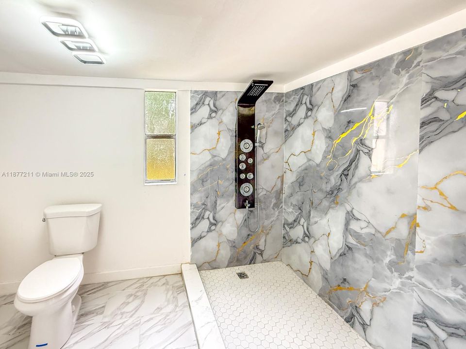 待售: $199,000 (3 贝兹, 2 浴室, 0 平方英尺)