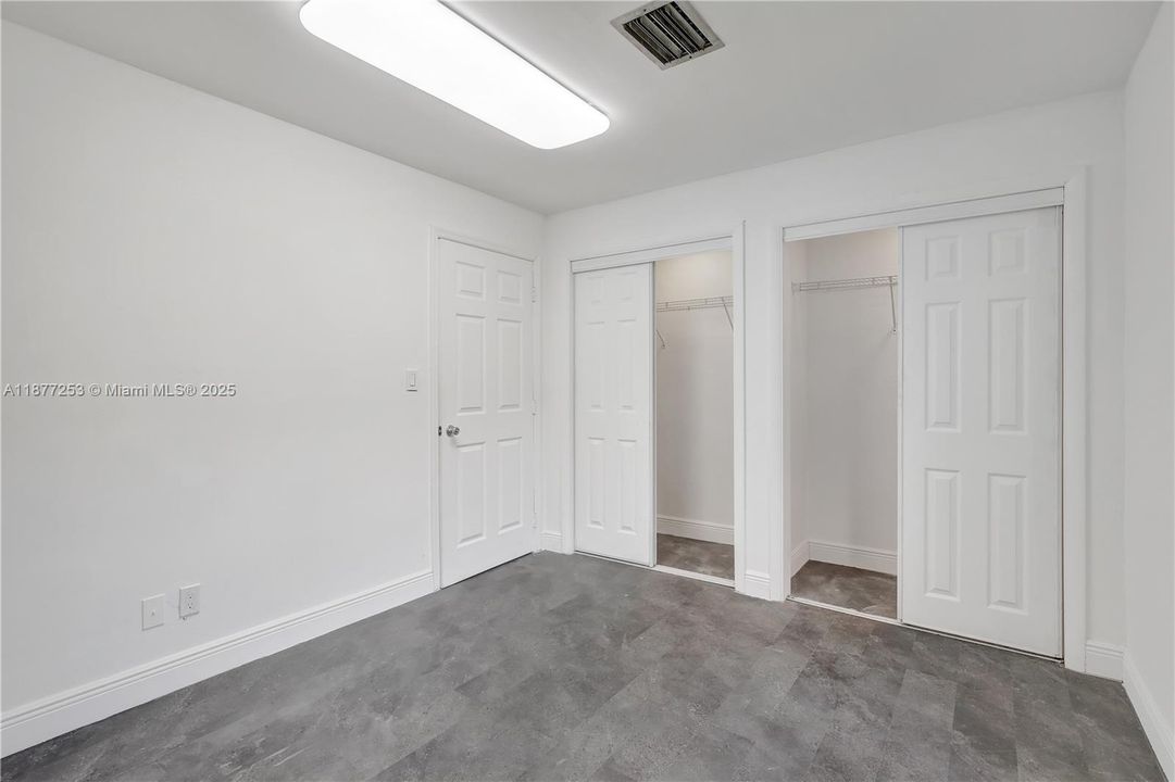 出租: $2,100 (1 贝兹, 1 浴室, 0 平方英尺)