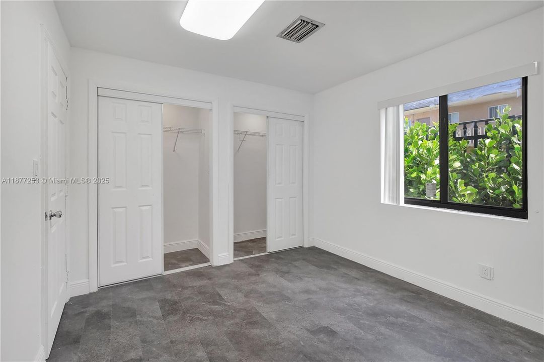 出租: $2,100 (1 贝兹, 1 浴室, 0 平方英尺)