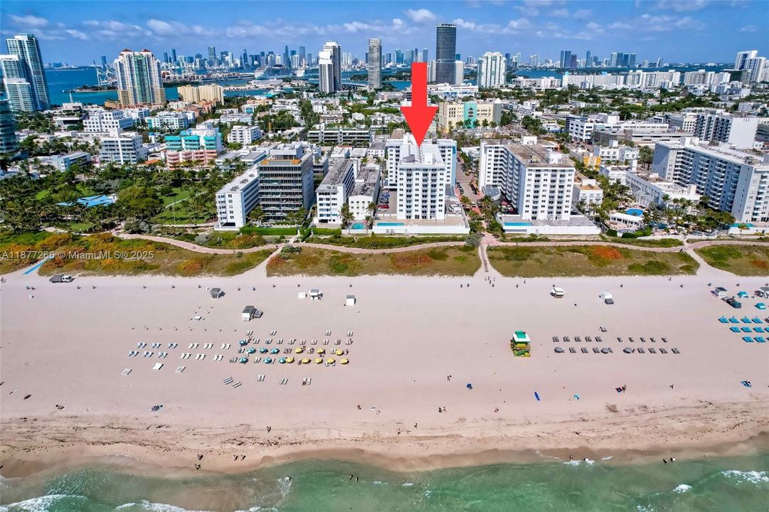 For Sale: $399,000 (1 beds, 1 baths, 656 Square Feet)