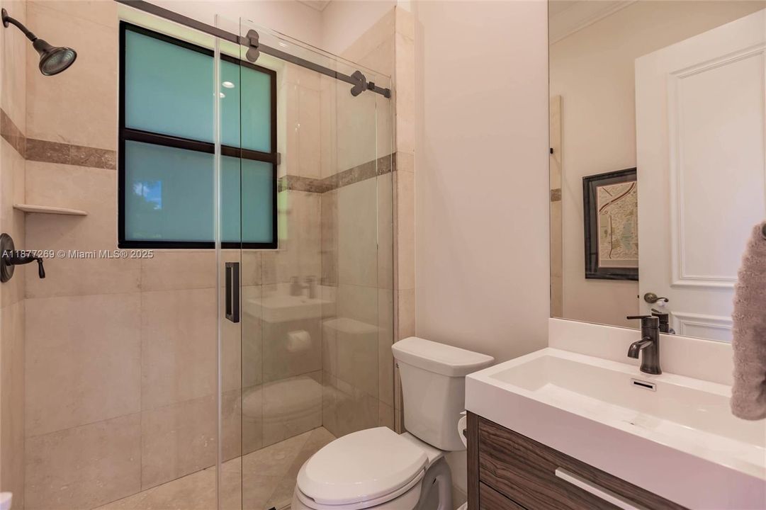 For Sale: $2,295,000 (5 beds, 4 baths, 3910 Square Feet)