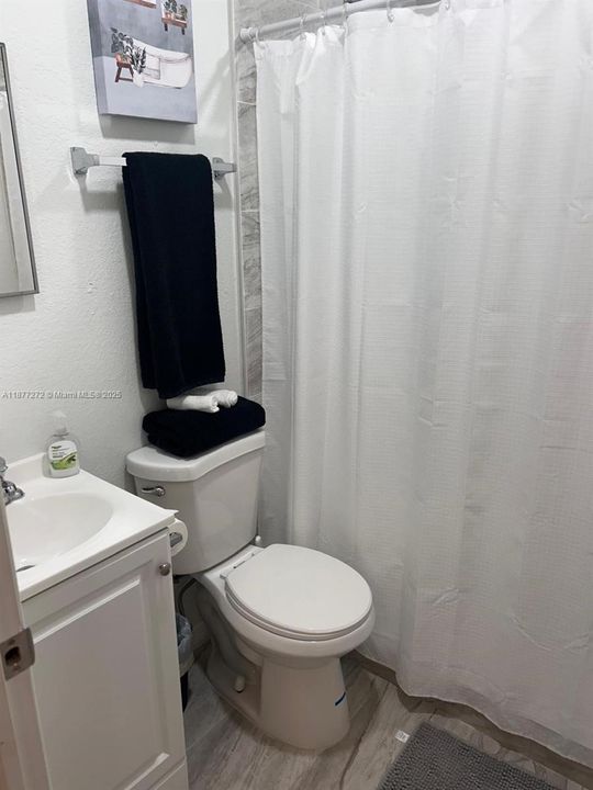 На продажу: $395,000 (4 спален, 2 ванн, 0 Квадратных фут)