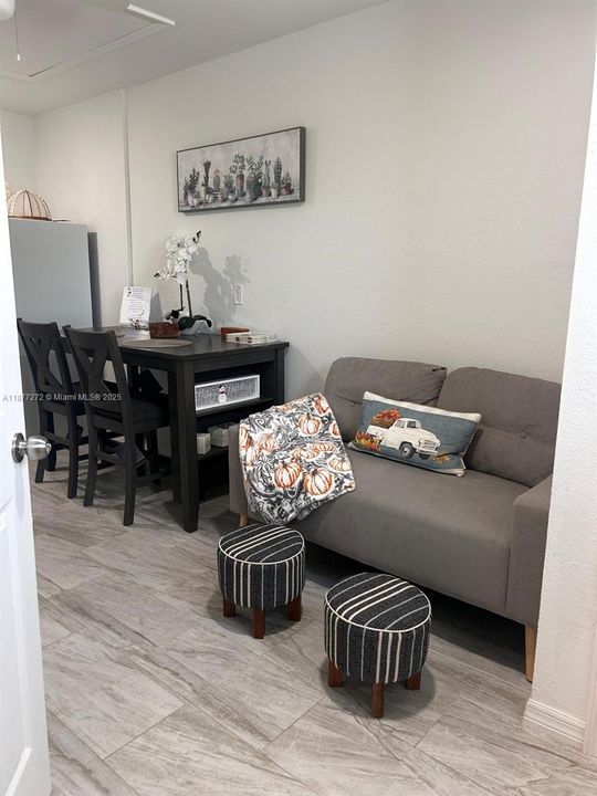 На продажу: $395,000 (4 спален, 2 ванн, 0 Квадратных фут)