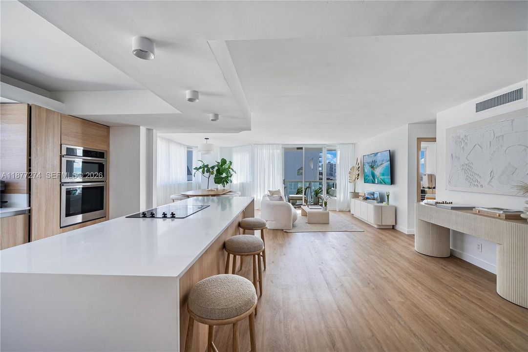For Sale: $1,249,500 (2 beds, 2 baths, 1200 Square Feet)