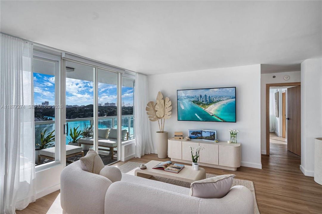 For Sale: $1,249,500 (2 beds, 2 baths, 1200 Square Feet)