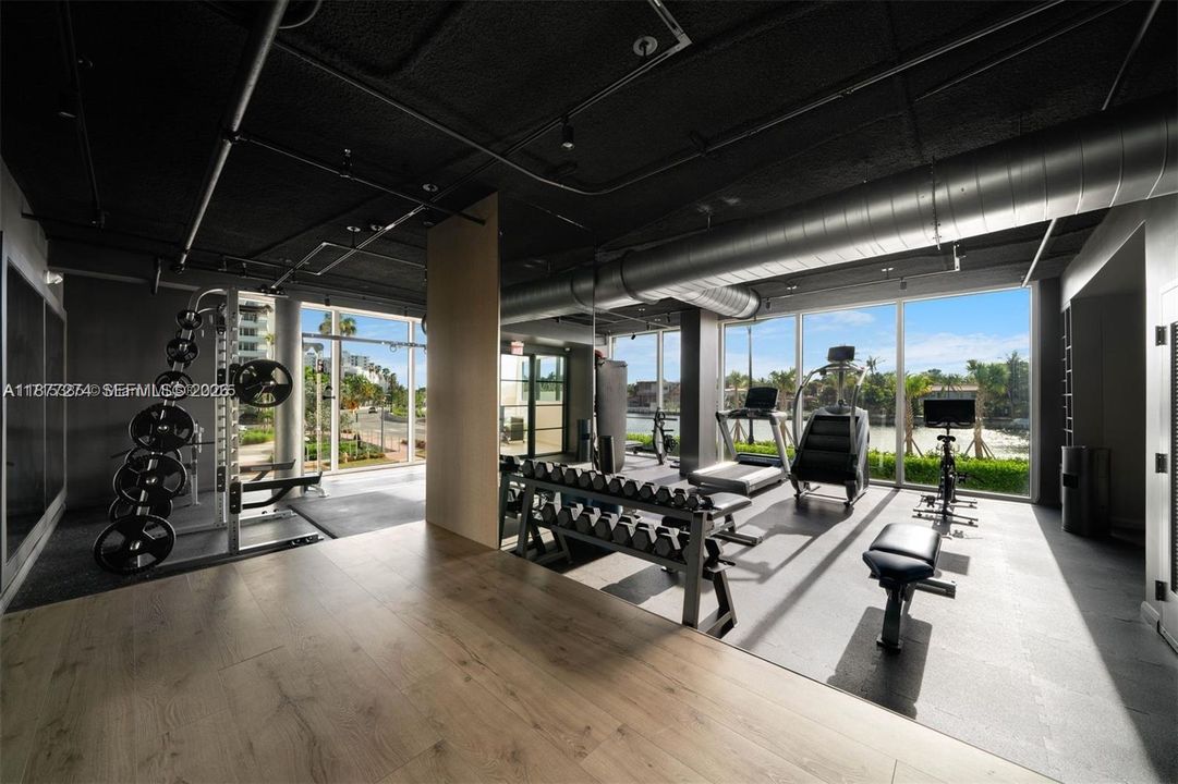 For Sale: $1,249,500 (2 beds, 2 baths, 1200 Square Feet)