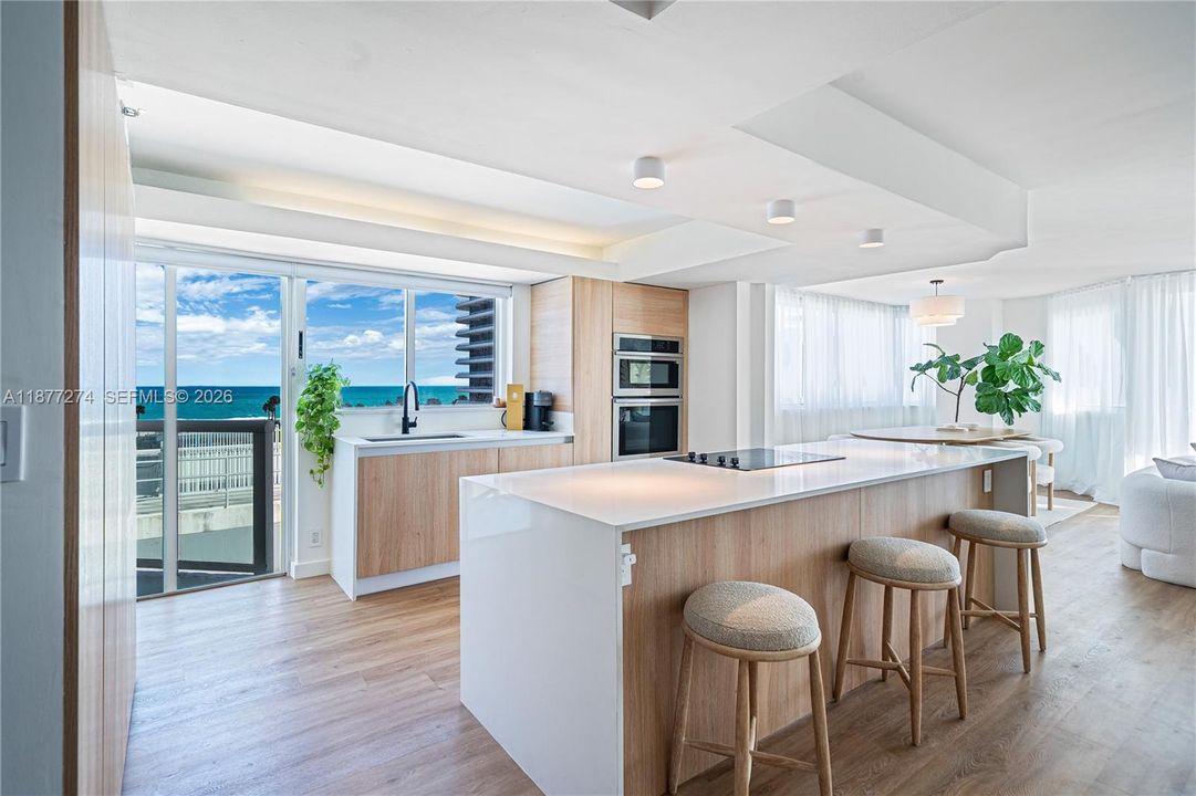 For Sale: $1,249,500 (2 beds, 2 baths, 1200 Square Feet)