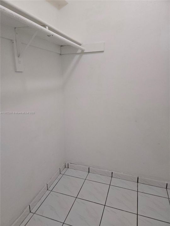 Под контрактом: $425,000 (2 спален, 2 ванн, 1101 Квадратных фут)