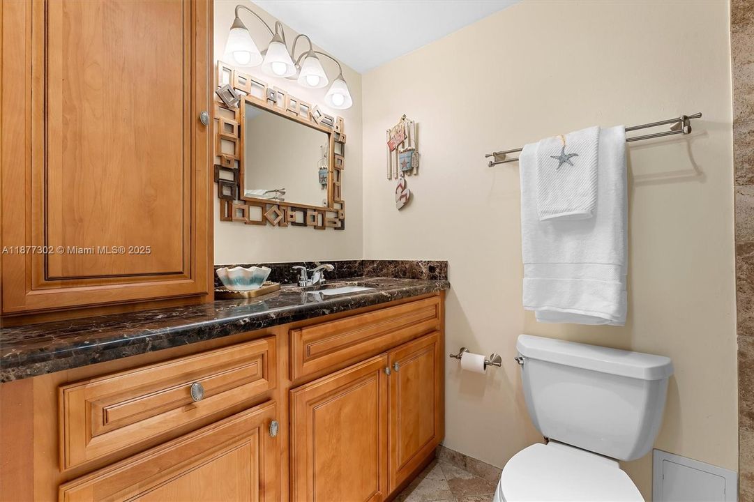 For Sale: $224,900 (0 beds, 1 baths, 545 Square Feet)