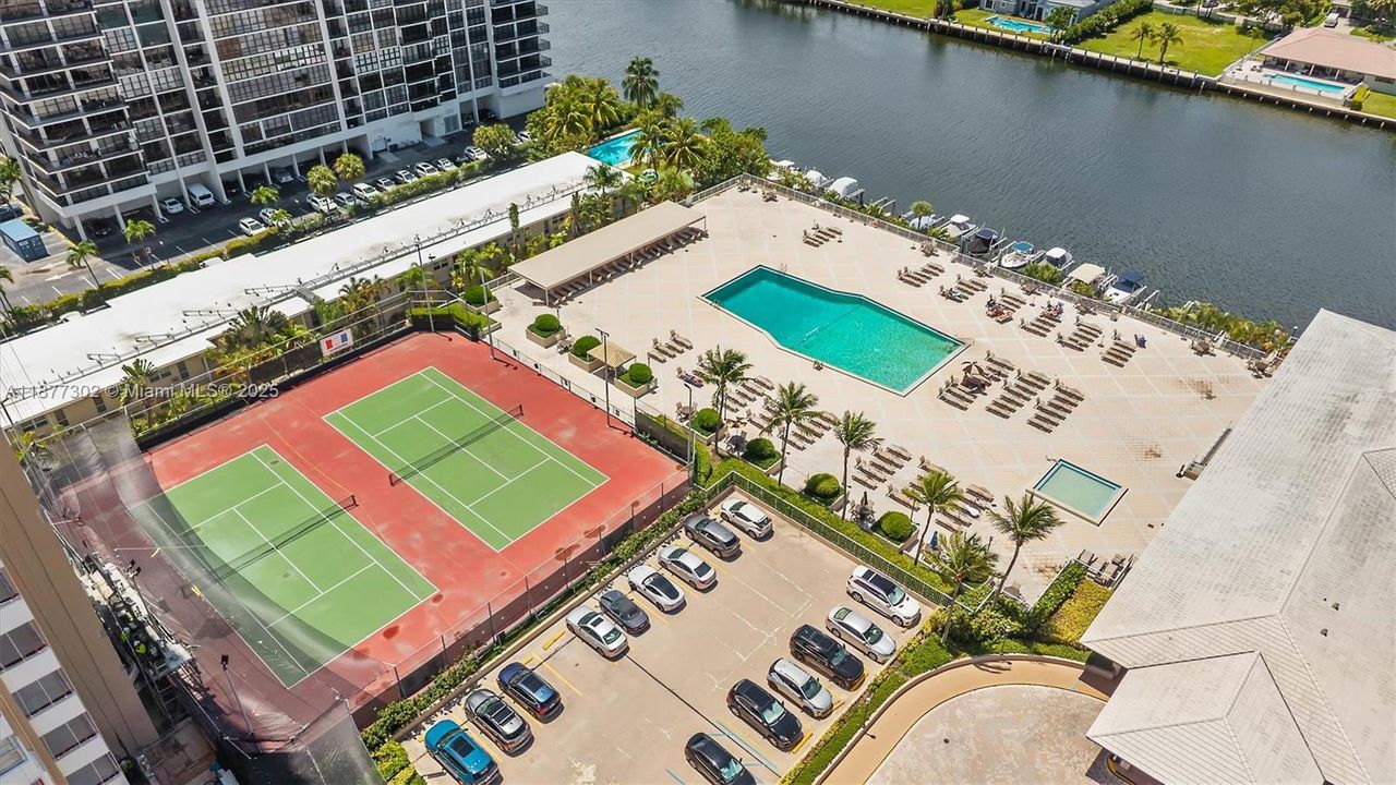 For Sale: $224,900 (0 beds, 1 baths, 545 Square Feet)