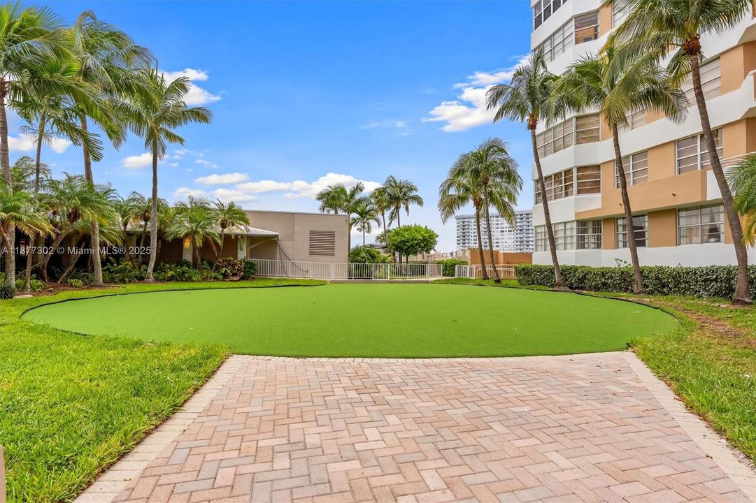 For Sale: $224,900 (0 beds, 1 baths, 545 Square Feet)