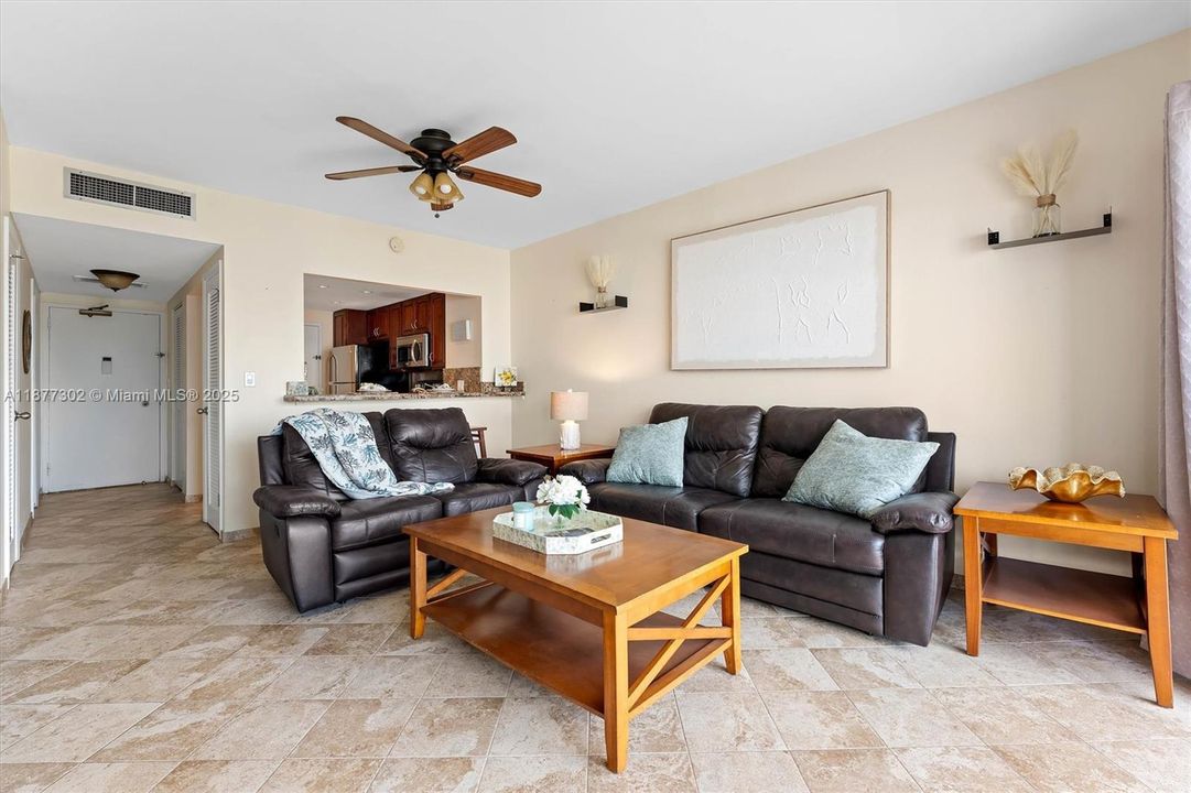 For Sale: $224,900 (0 beds, 1 baths, 545 Square Feet)