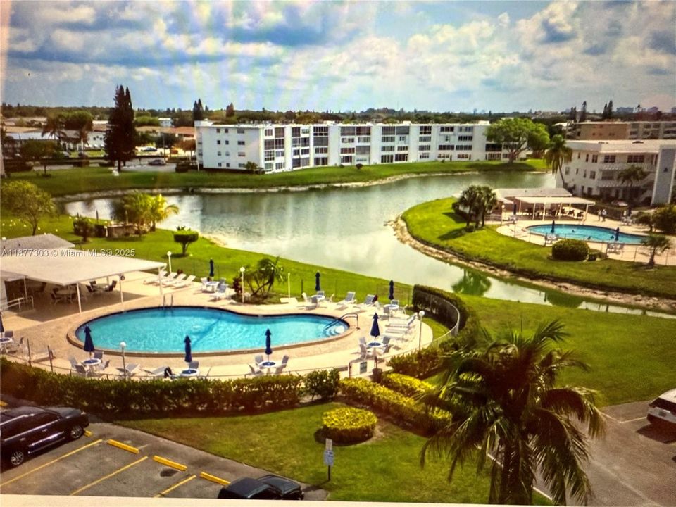 最近售出: $99,000 (2 贝兹, 2 浴室, 1062 平方英尺)