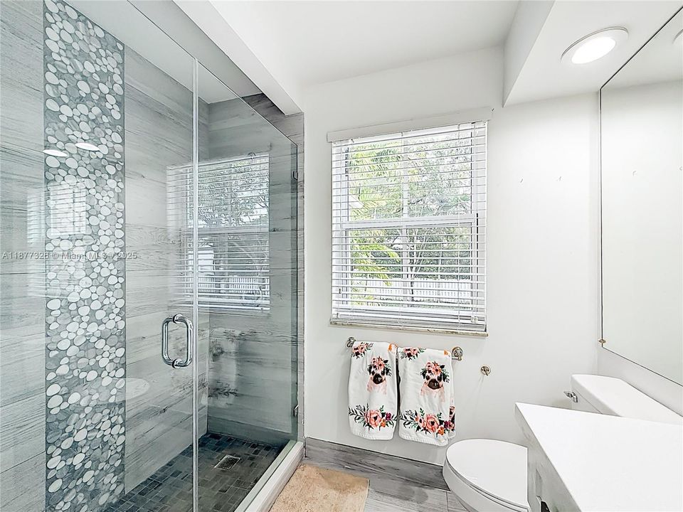 待售: $875,001 (3 贝兹, 2 浴室, 1680 平方英尺)