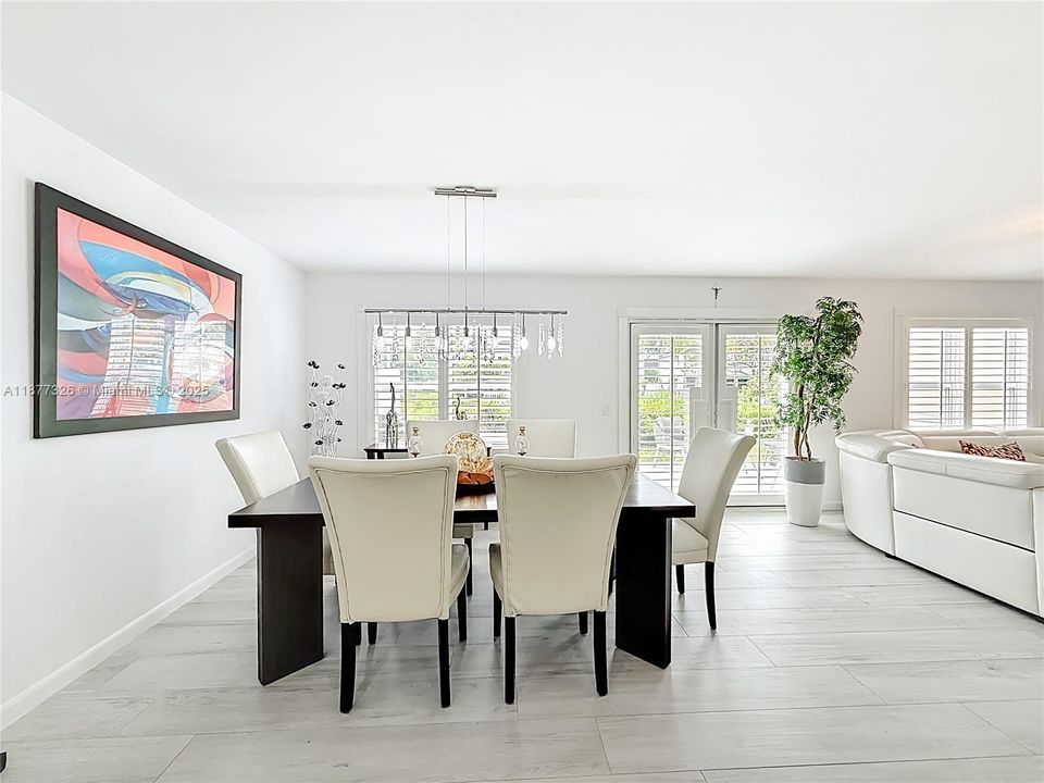 待售: $875,001 (3 贝兹, 2 浴室, 1680 平方英尺)