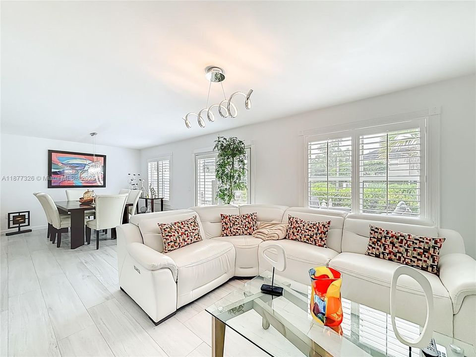 待售: $875,001 (3 贝兹, 2 浴室, 1680 平方英尺)