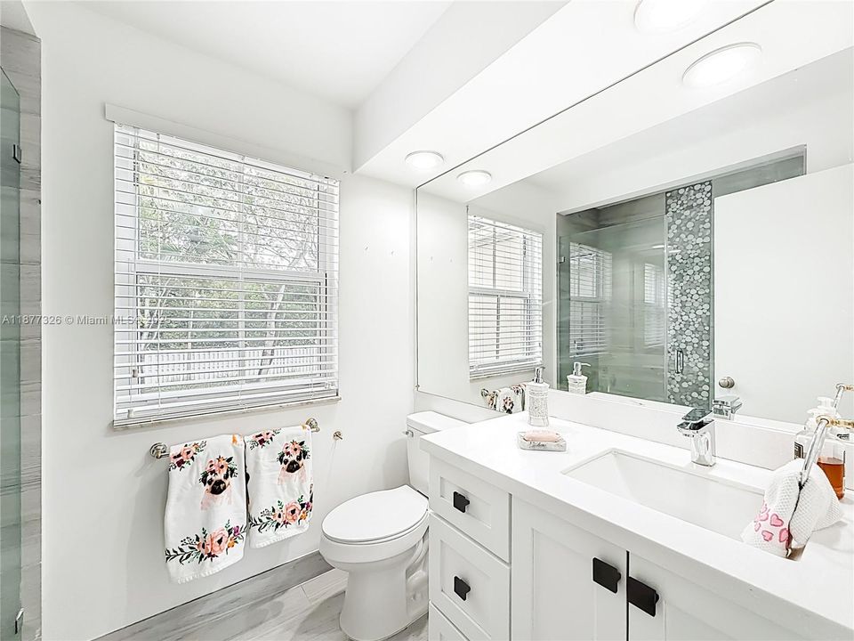 待售: $875,001 (3 贝兹, 2 浴室, 1680 平方英尺)