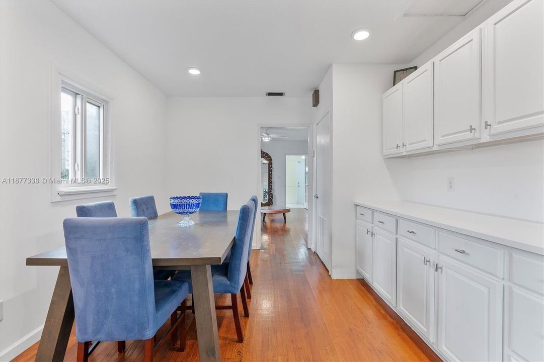 Activo con contrato: $416,000 (2 camas, 1 baños, 1116 Pies cuadrados)