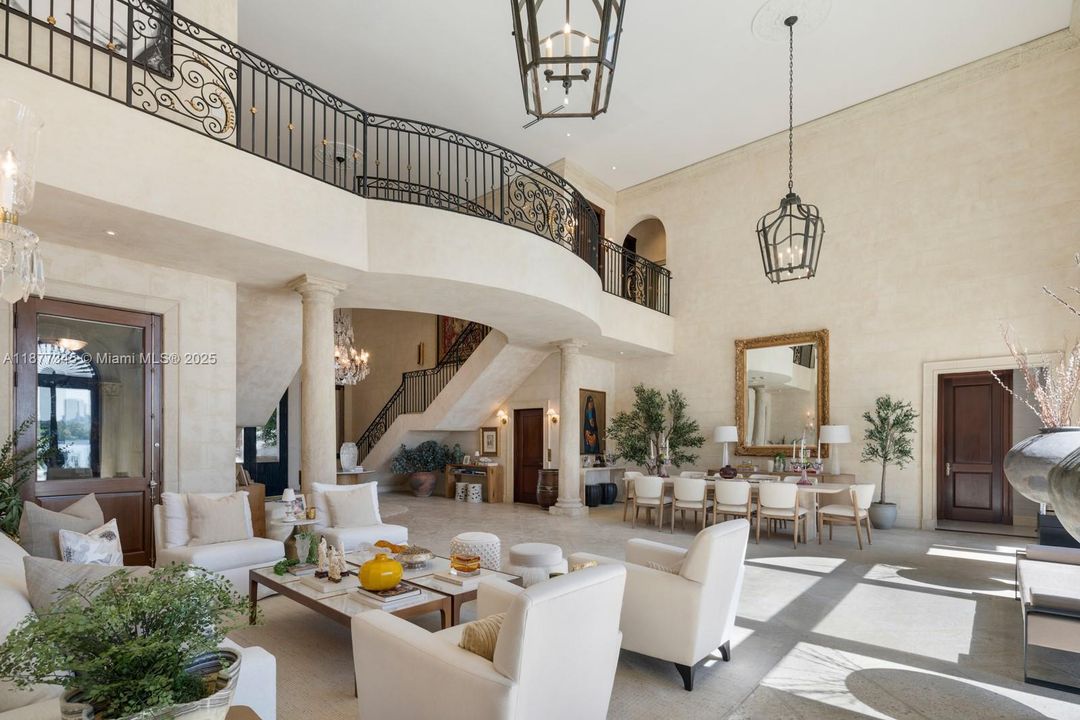 В аренду: $95,000 (7 спален, 8 ванн, 8324 Квадратных фут)