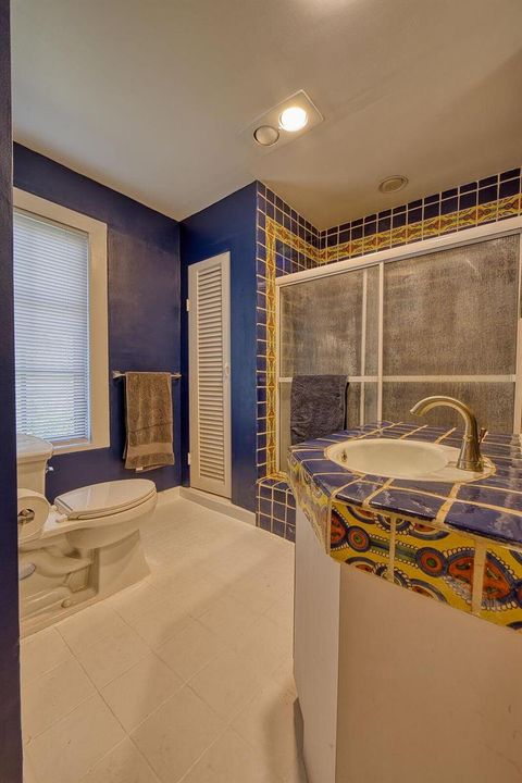 Upstairs bathroom
