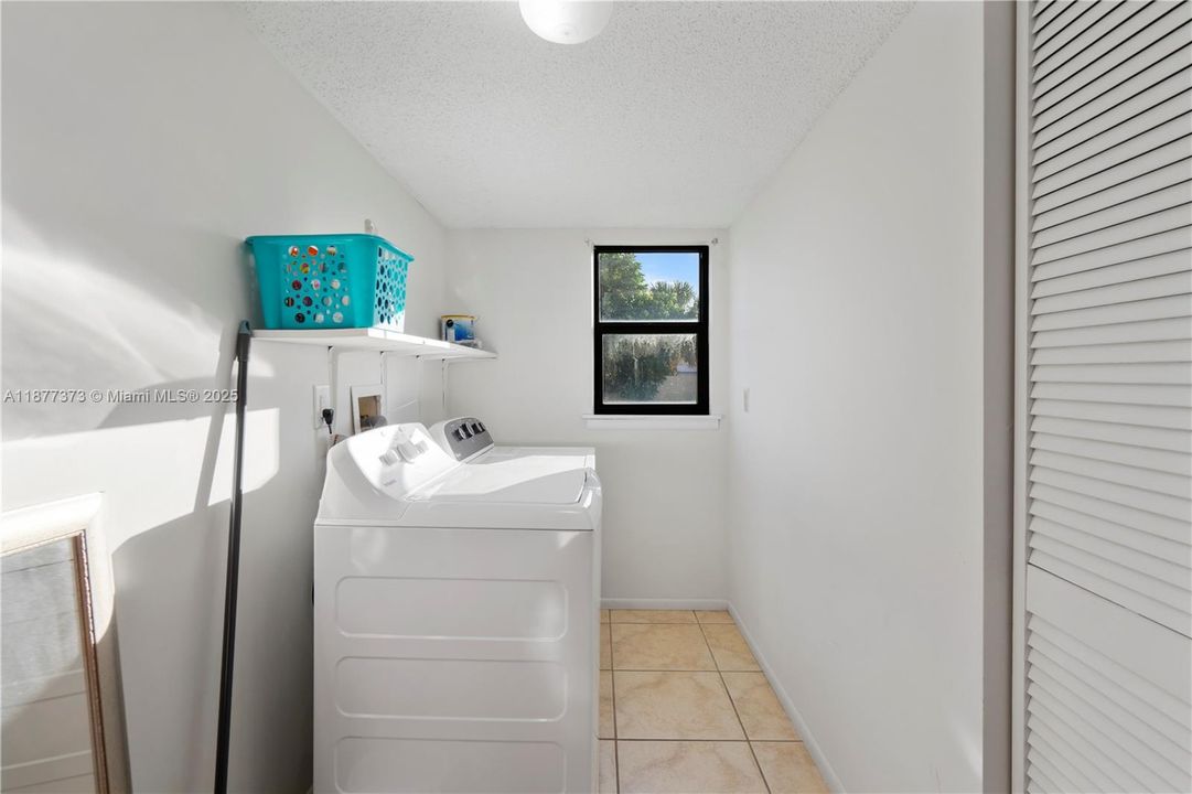 В аренду: $2,600 (2 спален, 2 ванн, 0 Квадратных фут)