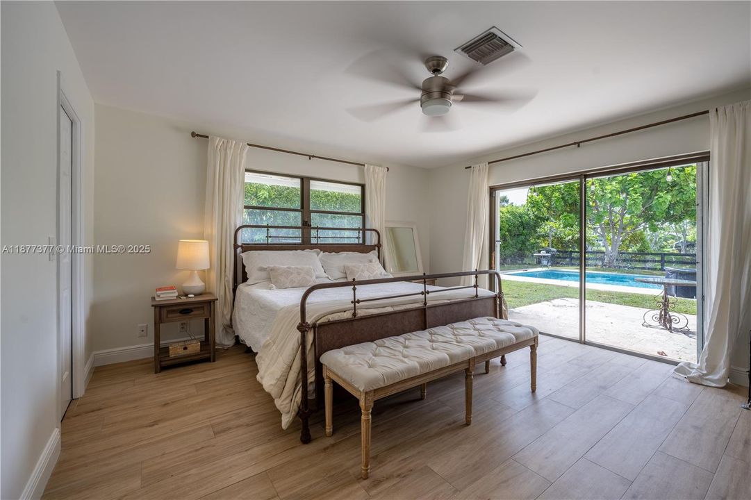 Recently Sold: $879,000 (3 beds, 2 baths, 2331 Square Feet)