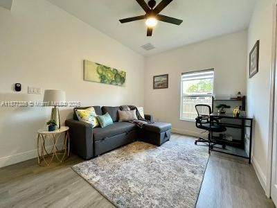 For Rent: $2,500 (4 beds, 2 baths, 0 Square Feet)