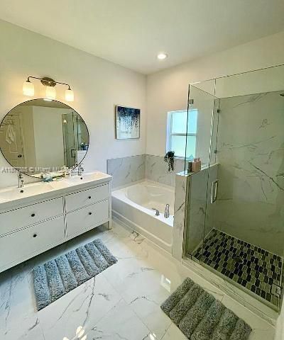 For Rent: $2,500 (4 beds, 2 baths, 0 Square Feet)