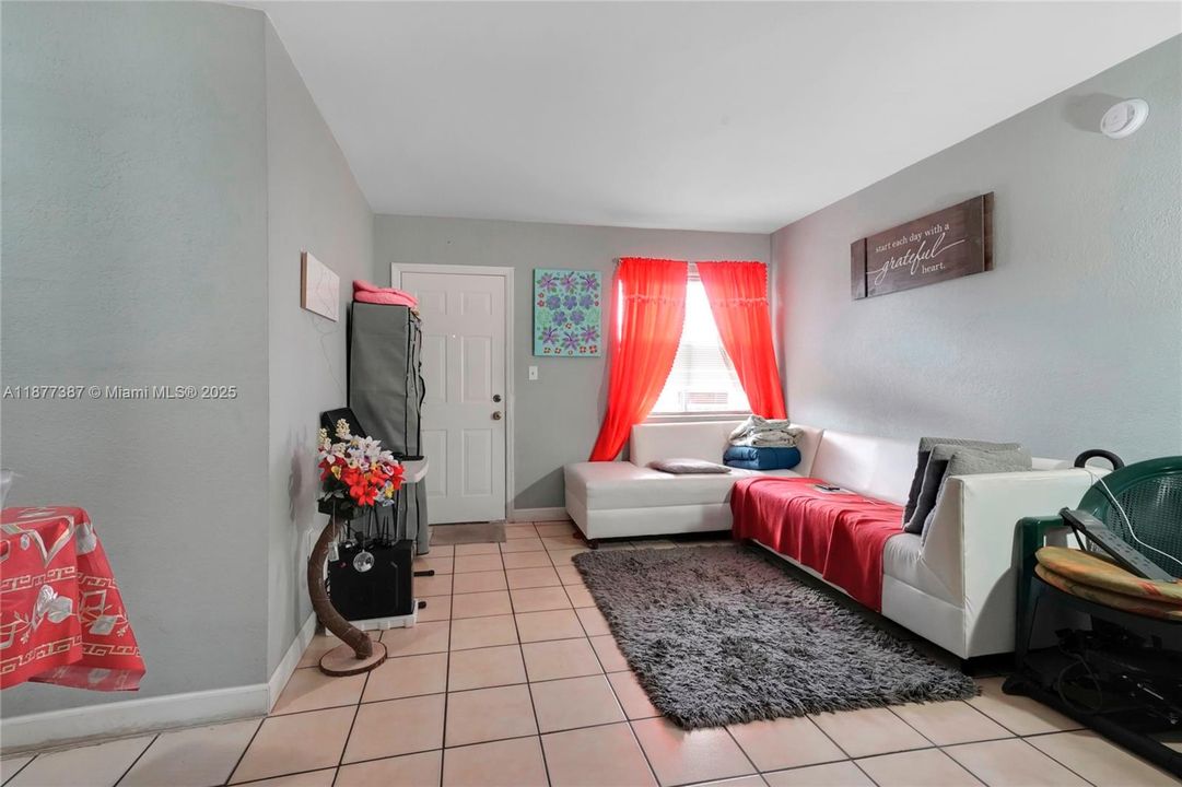 En Venta: $184,900 (1 camas, 1 baños, 516 Pies cuadrados)