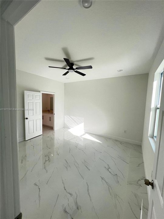 待售: $304,000 (3 贝兹, 2 浴室, 0 平方英尺)