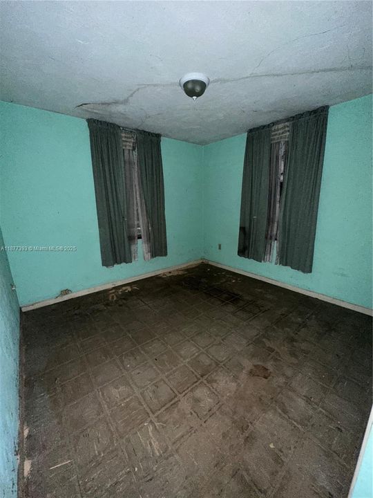 Vendido Recientemente: $329,000 (3 camas, 1 baños, 840 Pies cuadrados)