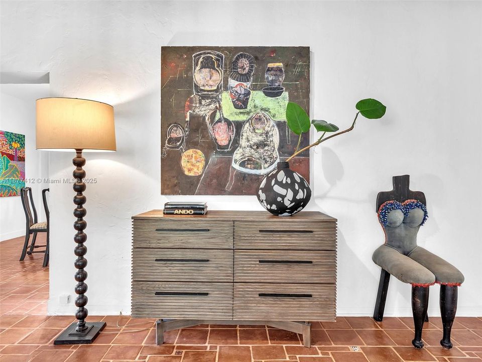 Active With Contract: $1,850,000 (4 beds, 5 baths, 2630 Square Feet)