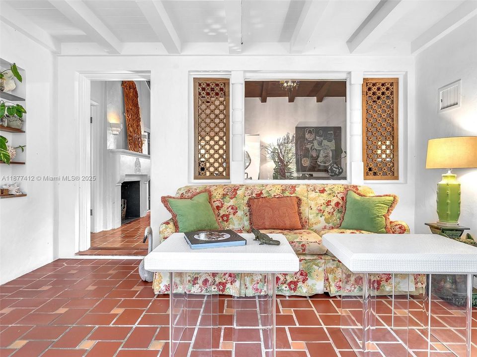 Active With Contract: $1,850,000 (4 beds, 5 baths, 2630 Square Feet)