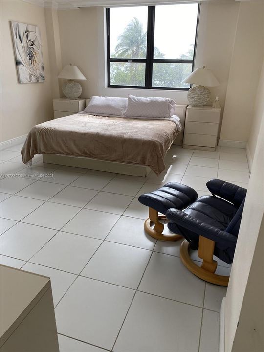 En Venta: $972,000 (2 camas, 2 baños, 1356 Pies cuadrados)