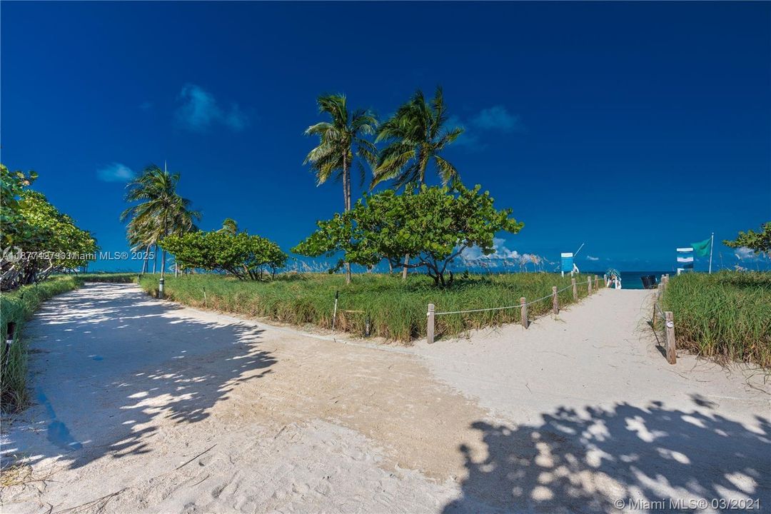 En Venta: $972,000 (2 camas, 2 baños, 1356 Pies cuadrados)