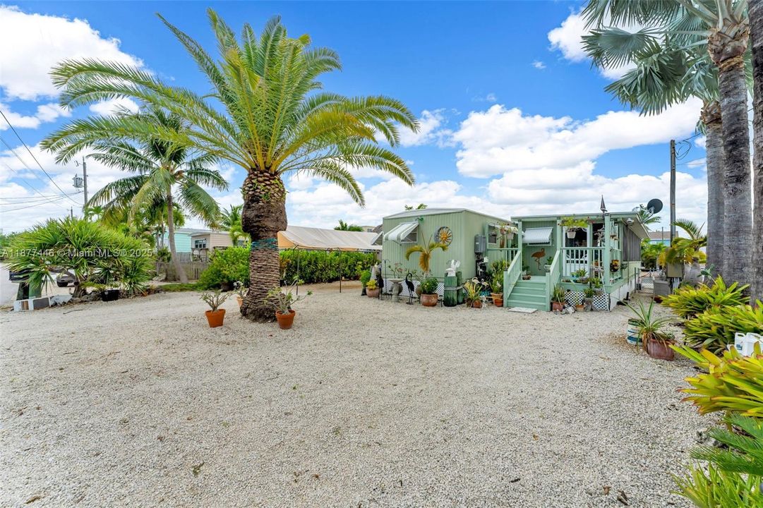 待售: $969,000 (2 贝兹, 1 浴室, 672 平方英尺)