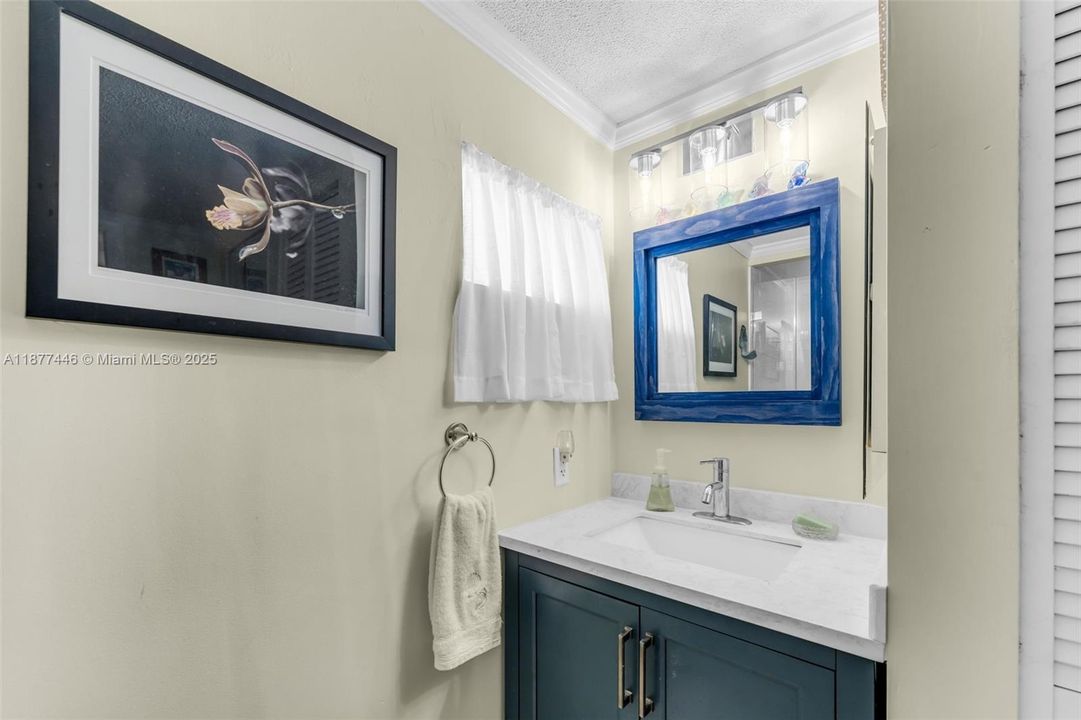 待售: $969,000 (2 贝兹, 1 浴室, 672 平方英尺)