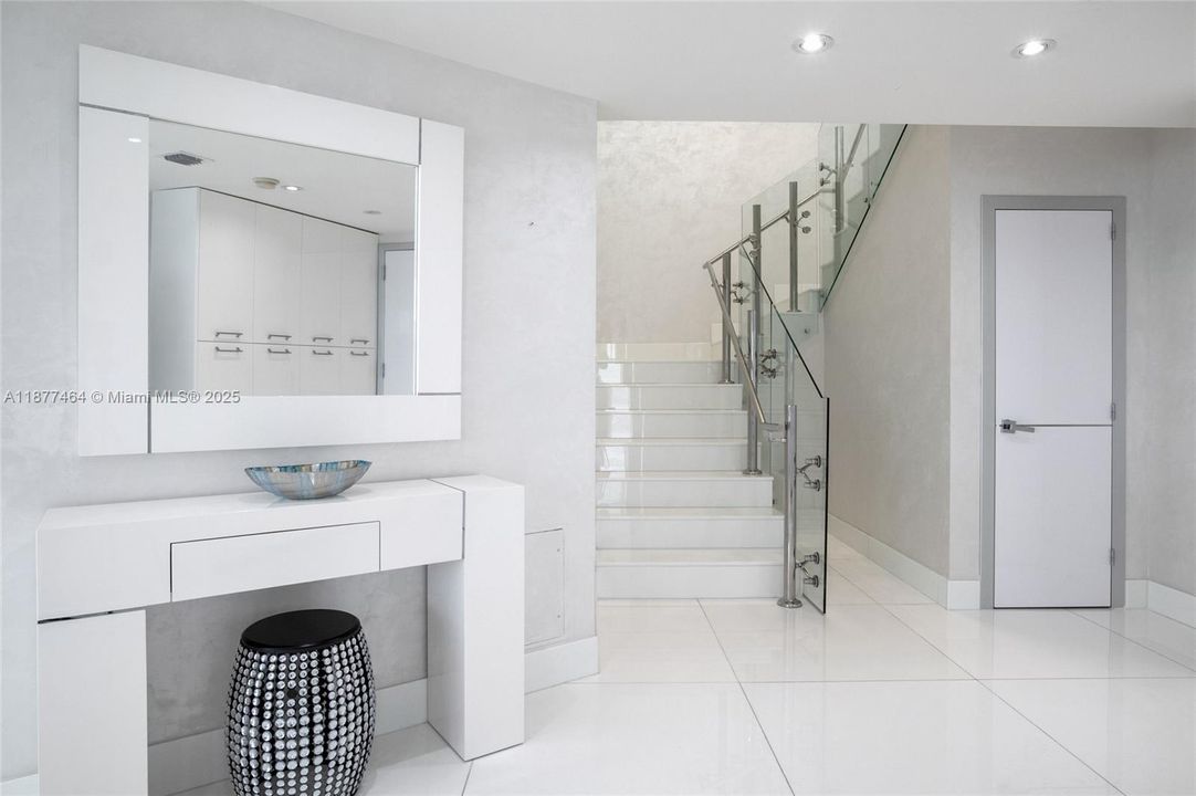 En Venta: $3,950,000 (4 camas, 4 baños, 3348 Pies cuadrados)