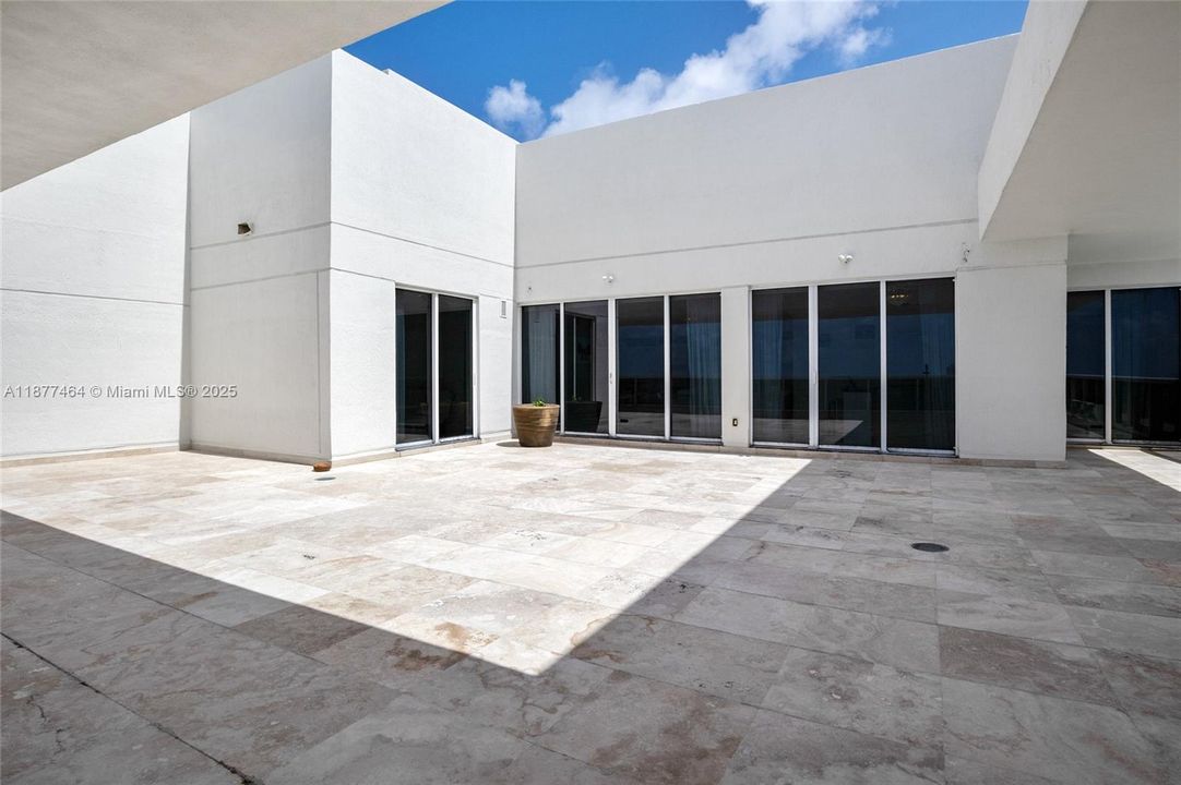 En Venta: $3,950,000 (4 camas, 4 baños, 3348 Pies cuadrados)