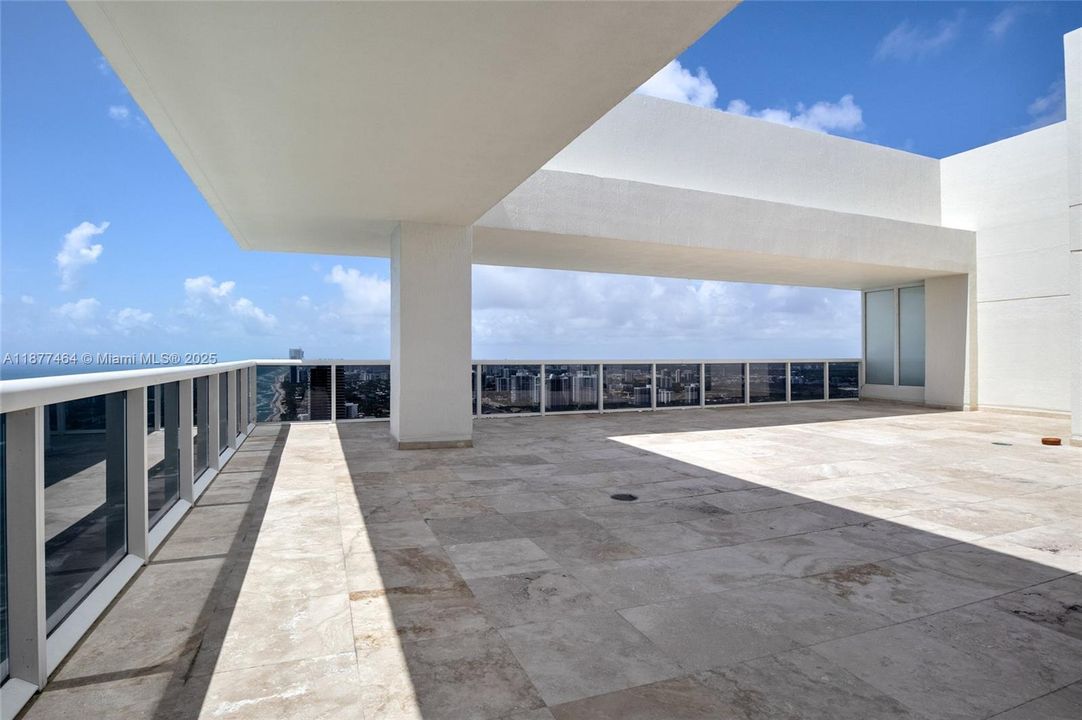 En Venta: $3,950,000 (4 camas, 4 baños, 3348 Pies cuadrados)