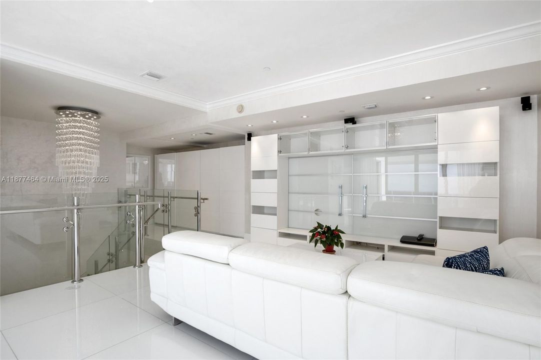 En Venta: $3,950,000 (4 camas, 4 baños, 3348 Pies cuadrados)