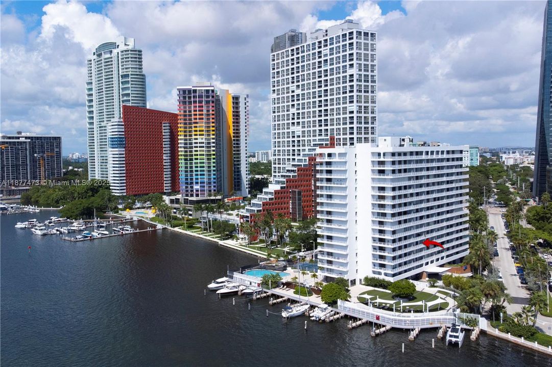 For Sale: $450,000 (1 beds, 1 baths, 612 Square Feet)